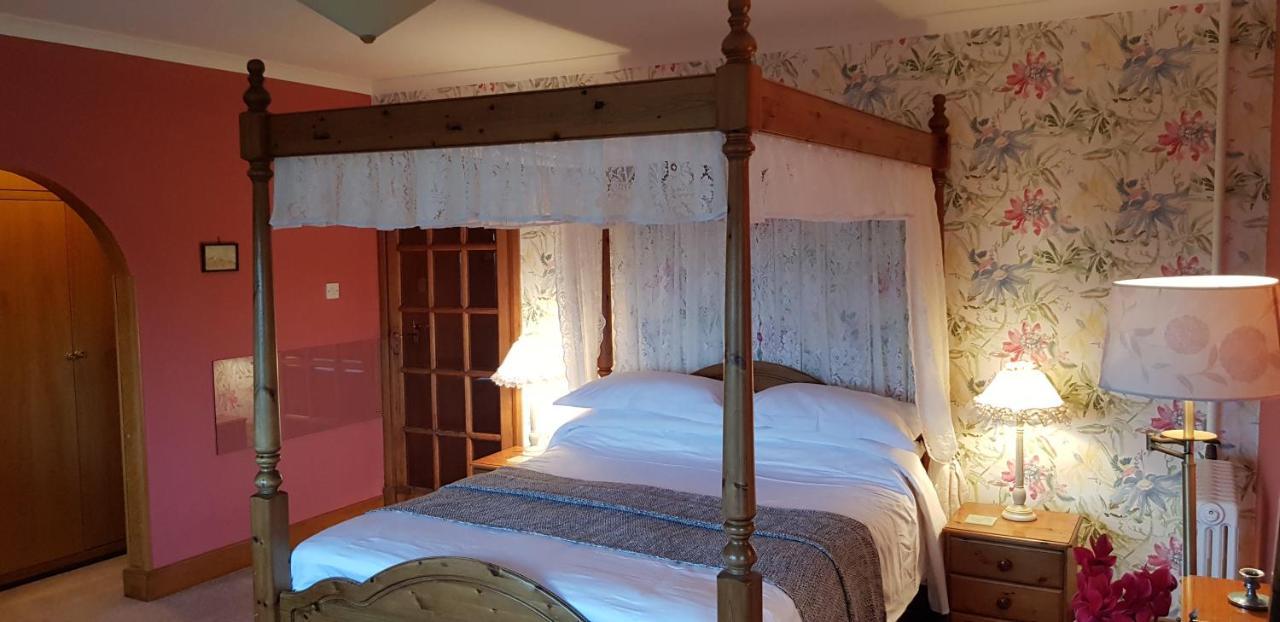 Wychwood House Bed and Breakfast Penally Buitenkant foto