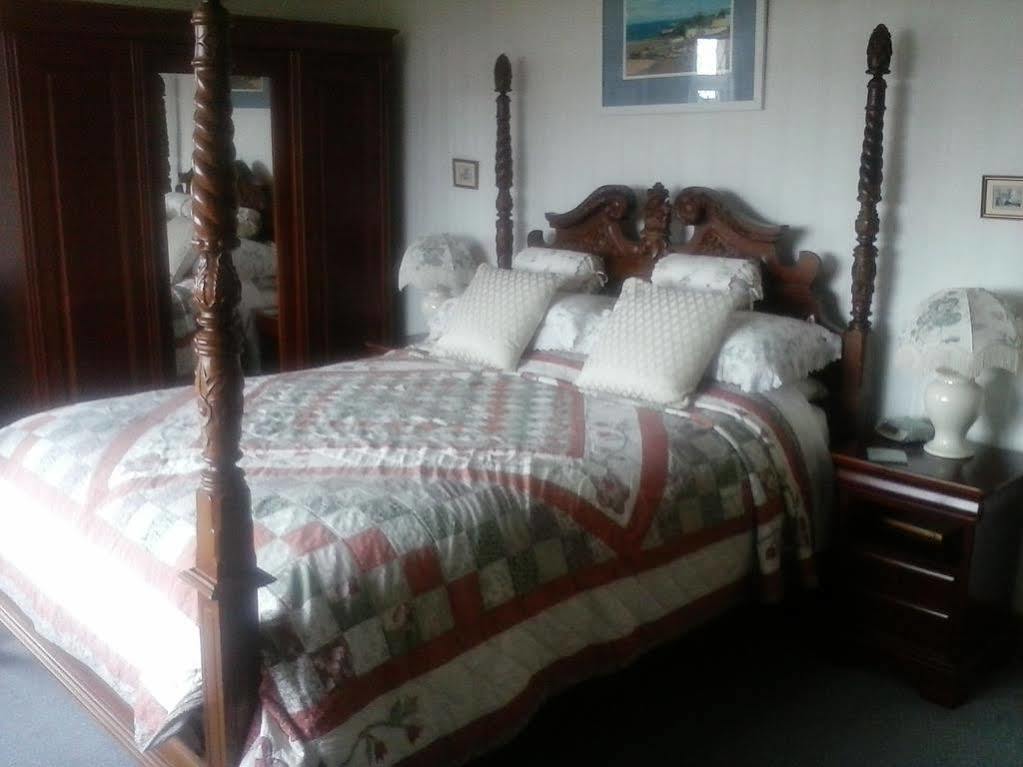 Wychwood House Bed and Breakfast Penally Buitenkant foto
